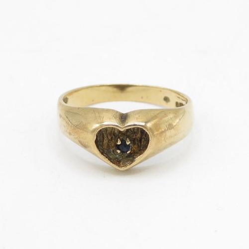 9ct gold sapphire single stone heart ring (2.3g) Size  N