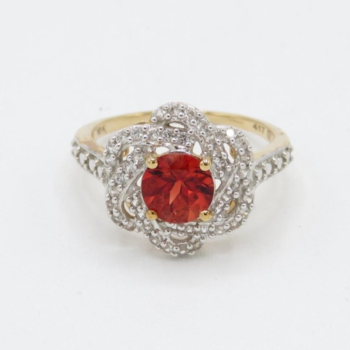 9ct gold red & white gemstone cluster cocktail ring (3g) Size  Q