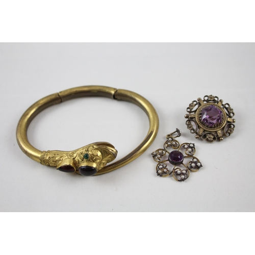 A collection of antique jewellery including Victorian snake bangle (as found) (38g)