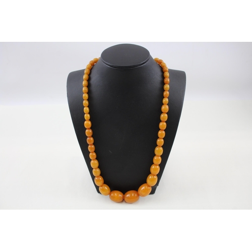 Bakelite graduated necklace with screw clasp (51g)