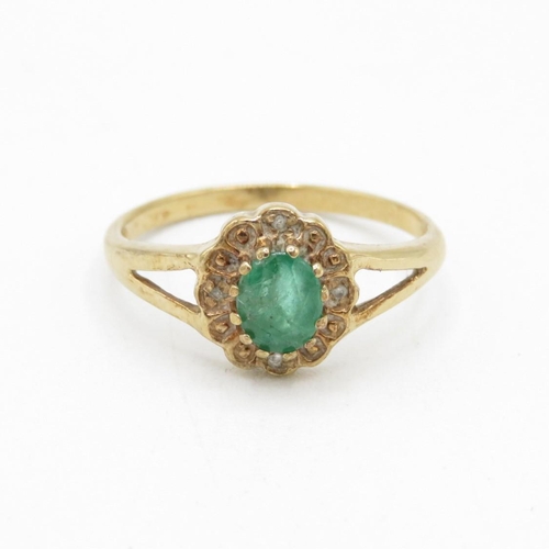 9ct gold emerald single stone ring with diamond surround & split shank (1.8g) Size  N
