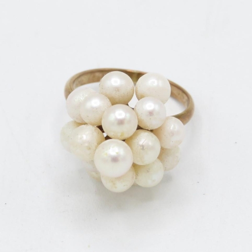 14ct gold cultured pearl cluster ring (4.3g) Size  L