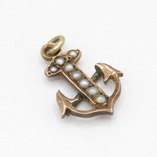 9ct gold antique seed pearl anchor charm (0.6g)