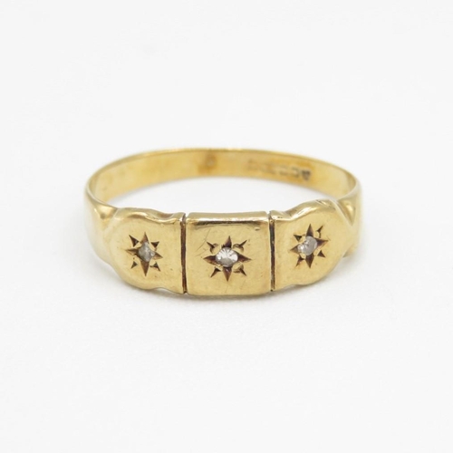 9ct gold vintage star set diamond ring (1.5g) Size  M