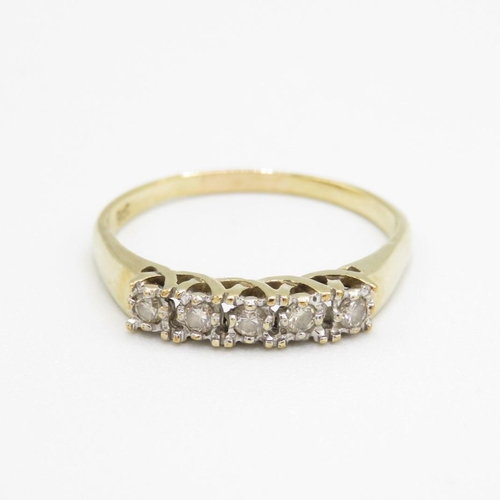9ct gold diamond five stone ring, claw set (2.2g) Size  T