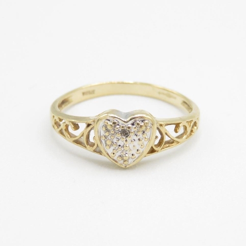 9ct gold diamond heart shape ring with pierced scroll patterned shoulders (1.5g) Size  N 1/2