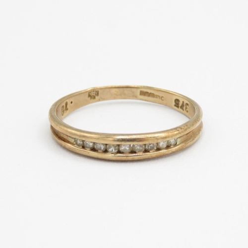 9ct gold diamond half eternity ring, channel set (1.3g) Size  M 1/2