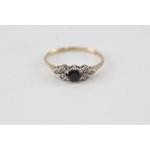 102 - 9ct gold diamond & sapphire trefoil ring Size N   1.1 g