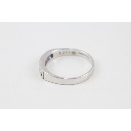 109 - 9ct white gold diamond & sapphire five stone ring Size O 2.4 g