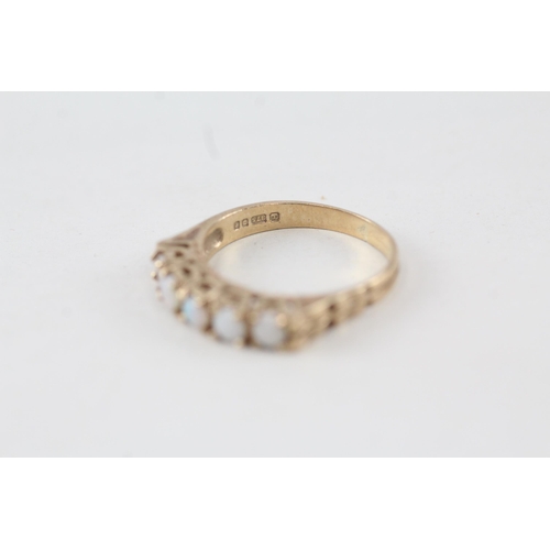 172 - 9ct gold round opal five stone ring Size  L - 2 g