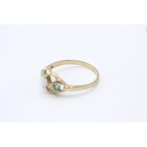 19 - 9ct gold opal & emerald dress ring Size  R - 2.1 g