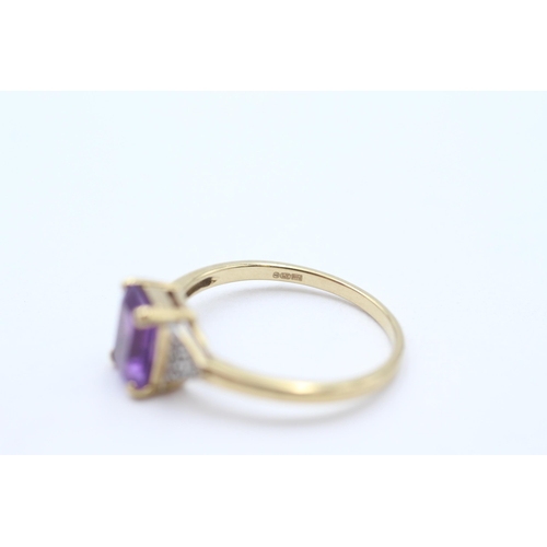 25 - 9ct gold rectangular amethyst single stone ring with diamond set shoulders Size  Q 1/2 - 2.2 g