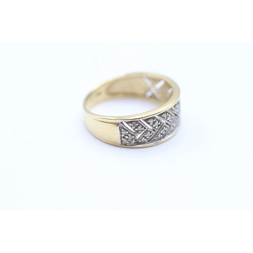 61 - 14ct gold diamond ring Size  N   - 3.1 g