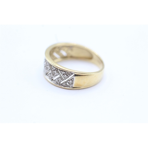 61 - 14ct gold diamond ring Size  N   - 3.1 g