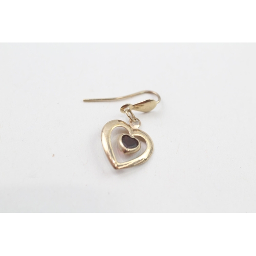 73 - 9ct gold garnet heart shaped earrings with French hooks (0.5g)