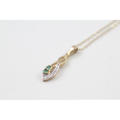 93 - 9ct gold emerald & diamond pendant necklace (1.8g)