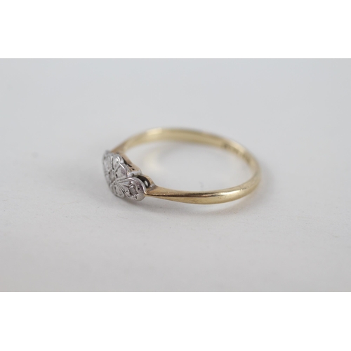 95 - 9ct gold & platinum antique diamond three stone ring (1.4g) Size  N