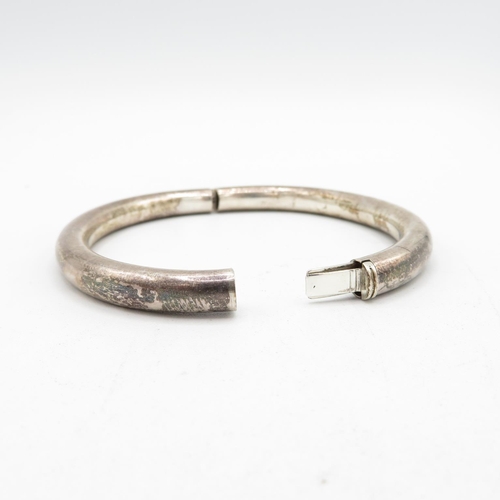 394 - 2x hallmarked silver bangles 47g