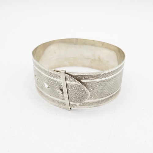 406 - British hallmarked silver cuff bangle (33.1g)