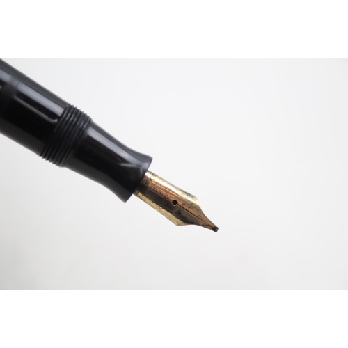 590 - Vintage PARKER Duofold Black Fountain Pen w/ 14ct Gold Nib WRITING