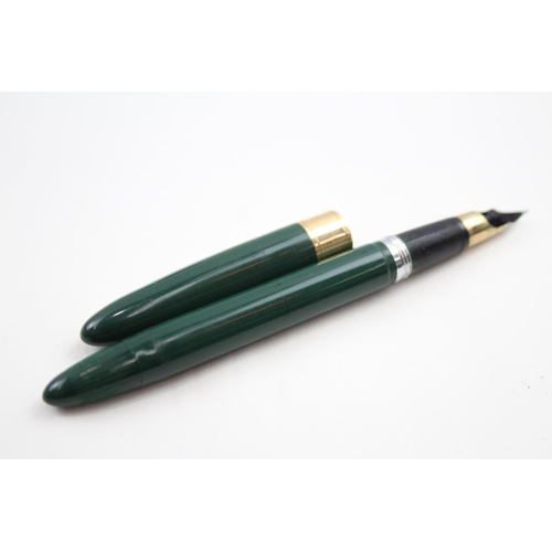 598 - Vintage SHEAFFER Snorkel Green Cased Fountain Pen w/ 14ct Gold Nib WRITING