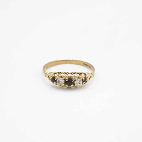 135 - 9ct gold vintage sapphire & cubic zirconia ring Size  O - 1.2 g