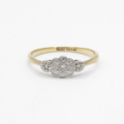 95 - 9ct gold & platinum antique diamond three stone ring (1.4g) Size  N