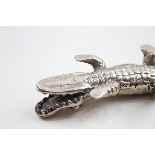 467 - Vintage Stamped .800 SILVER Novelty Crocodile Ornament / Paperweight 77g