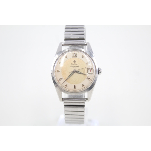 550 - Zodiac Datographic Vintage WRISTWATCH Automatic - Watch Runs -