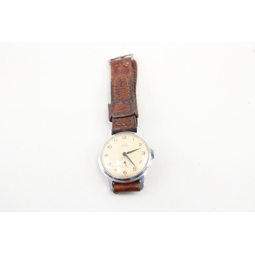 552 - Men's Vintage WRISTWATCHES Hand-wind Inc Jean Perret - Watch Runs -