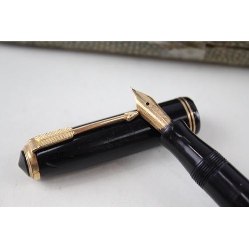 560 - Vintage PARKER Vaccumatic Black Fountain Pen w/ 14ct Gold Nib WRITING