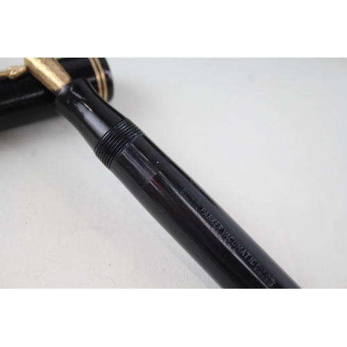 560 - Vintage PARKER Vaccumatic Black Fountain Pen w/ 14ct Gold Nib WRITING