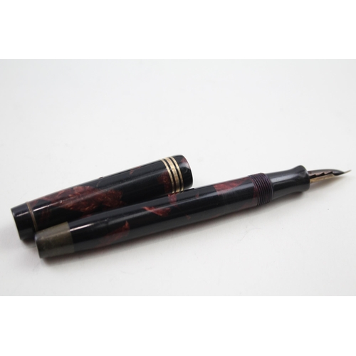 565 - Vintage PARKER Duofold Burgundy Fountain Pen w/ 14ct Nib WRITING