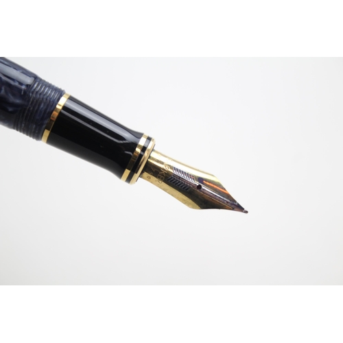 568 - PARKER Duofold Special Navy Lacquer Fountain Pen w/ 18ct Gold Nib WRITING