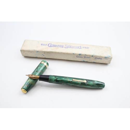 573 - Vintage CONWAY STEWART 84 Green Fountain Pen w/ 14ct Gold Nib WRITING  Boxed