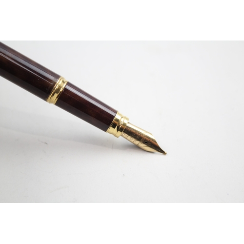 583 - WATERMAN Ideal Brown Lacquer Fountain Pen w/ 18ct Gold Nib WRITING