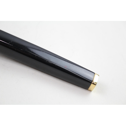 584 - WATERMAN Exception Black Lacquer Fountain Pen w/ 18ct Gold Nib WRITING