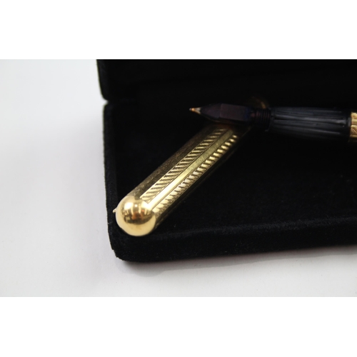 585 - Vintage WATERMAN Goutte Gold Plated Fountain Pen w/18ct Gold Nib WRITING