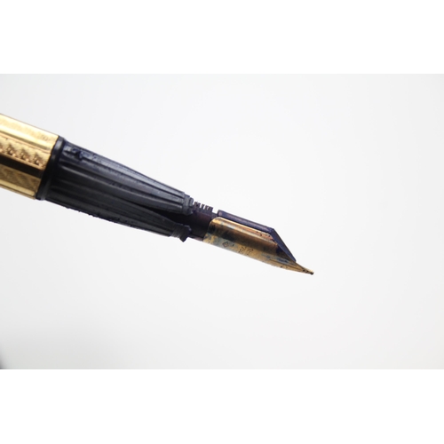 585 - Vintage WATERMAN Goutte Gold Plated Fountain Pen w/18ct Gold Nib WRITING