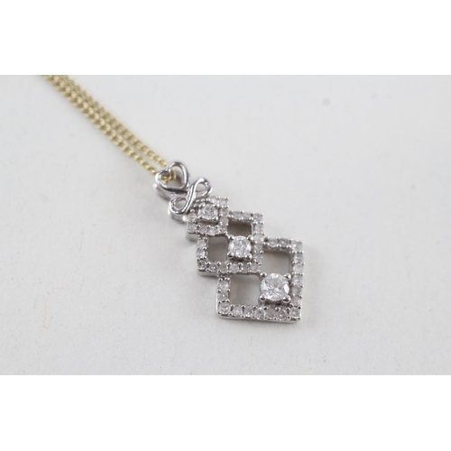 101 - 9ct gold diamond pendant necklace, claw set (2.7g)