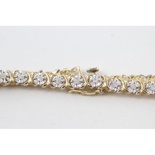 133 - 9ct gold diamond set bracelet (5.4g)