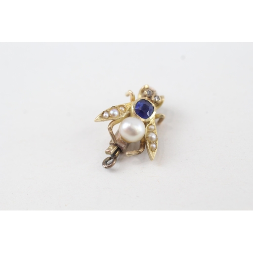 134 - 15ct gold antique diamond, sapphire and natural pearl set bug clasp (2.2g)