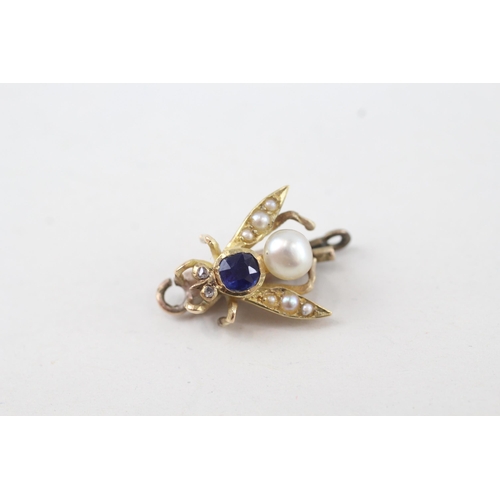 134 - 15ct gold antique diamond, sapphire and natural pearl set bug clasp (2.2g)