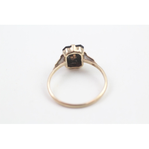 14 - 9ct gold vintage black onyx initial 'r' dress ring (1.8g) Size  S