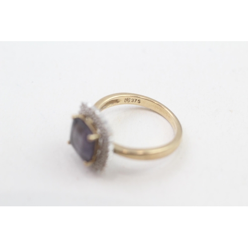 177 - 9ct gold diamond and sapphire dress ring (3.7g) Size M