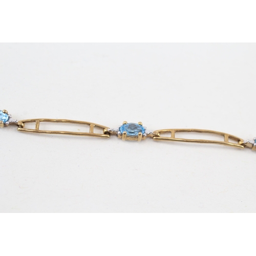 232 - 9ct gold topaz fancy link bracelet (3.1g)