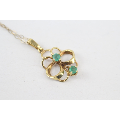 267 - 9ct gold vintage emerald pendant necklace (1.3g)