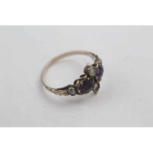 271 - 9ct gold antique amethyst and pearl ring (1.2g) Size  M