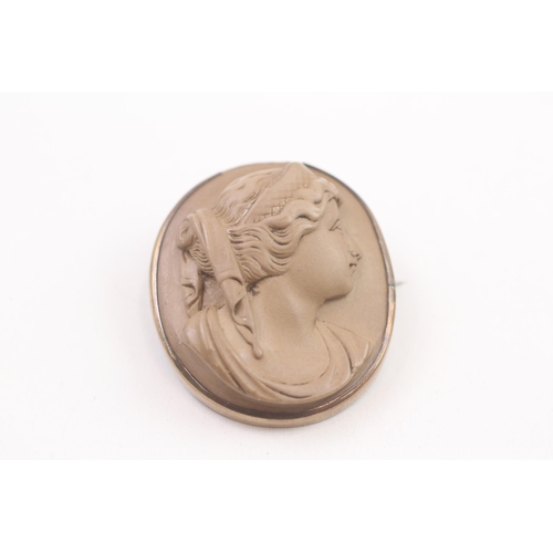 279 - 9ct gold mounted Victorian lava cameo brooch (15.4g)