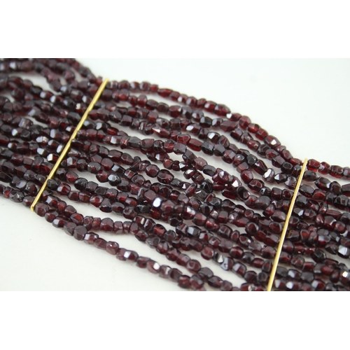 280 - 14ct gold garnet beaded bracelet (47g)